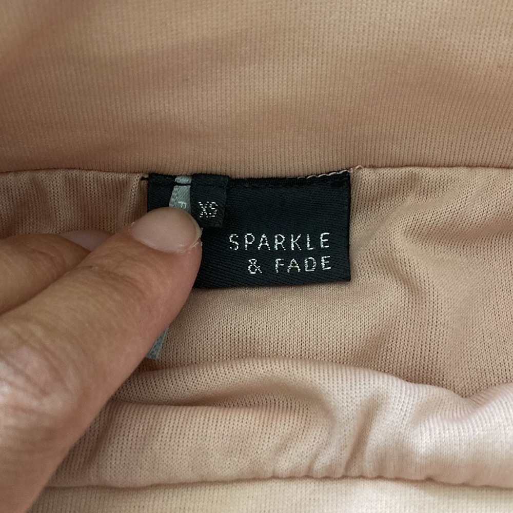 EUC Sparkle & Fade Blush Textured Skirt (Size XS) - Picture 3 of 6